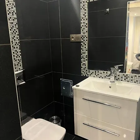 Fashion Street Premier Apartment
